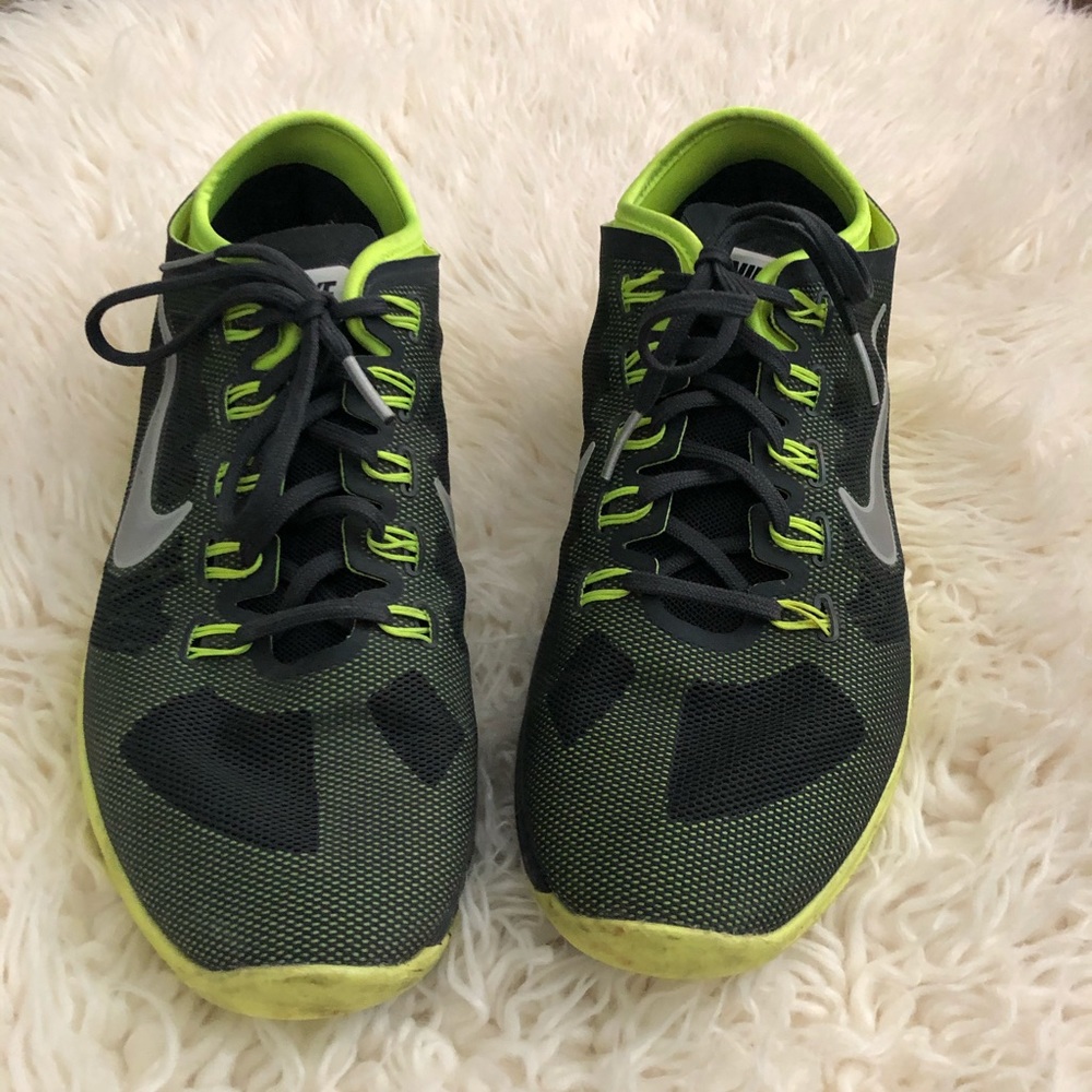 Womans Nike lunarlons size 7 1/2
